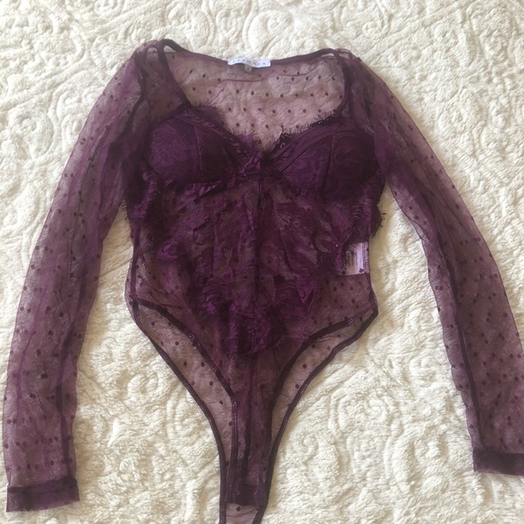 4 Piece Bundle - Picture 2 of 8